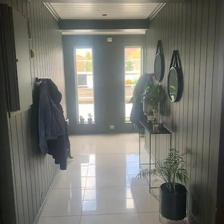 Villa Trivelig Med Innendors Peis